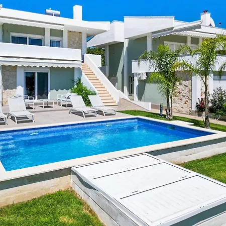 Baycasa ネア・スキオニ