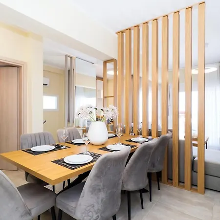 Baycasa * ネア・スキオニ