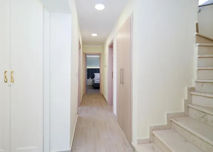 Baycasa Nea Skioni
