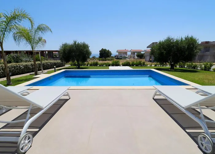 Villa Baycasa *